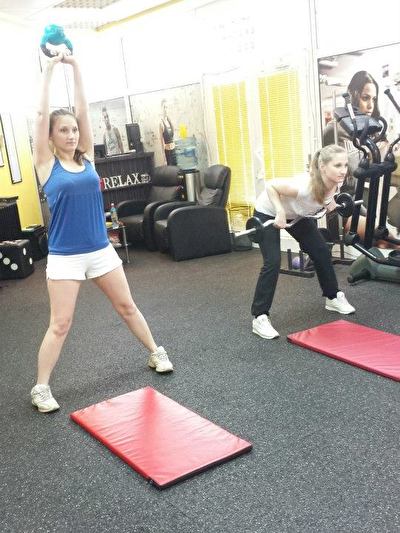 ivana_i_jovana_bliznakinje.jpg